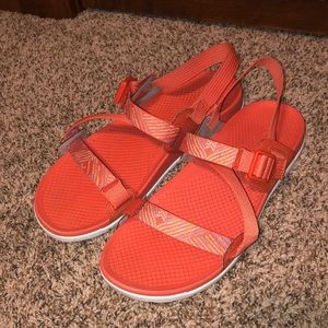 Women’s peachy orange Chacos size 10